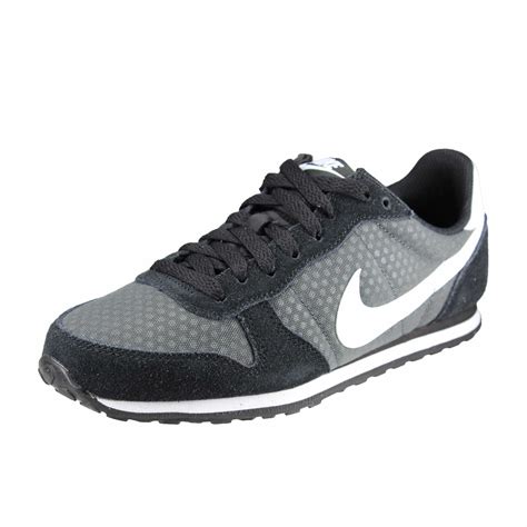 nike shop schöner in schwarz|nike schuhe freizeit.